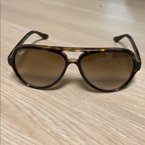 Classic Ray-Ban shades